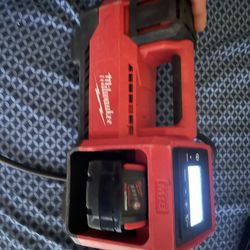 Milwauke Air Compressor