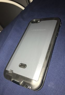 Life Proof Charging Case (iPhone 6+)