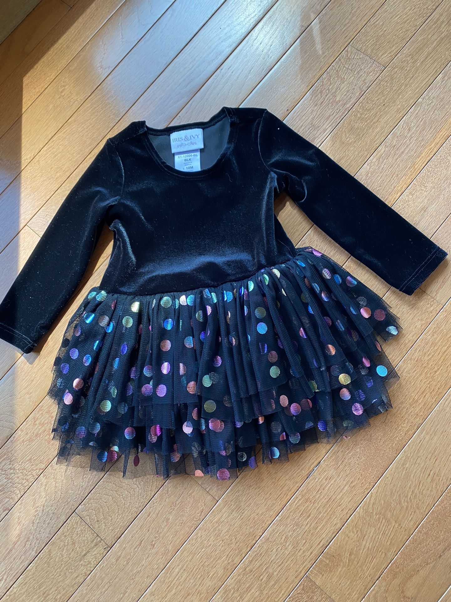 DARLING VELVET STRETCHY TOP DRESS WITH SPARKLEY DOTS ON BOTTOM SKIRT