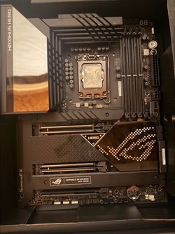 ASUS ROG Maximus Z790 Hero With Intel 13900k CPU