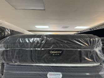 Queen Beautyrest black series 3 Plush 16.75"