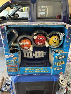 M&M 2000 Collectible