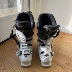 Salomon Women’s S/PRO Size 22.5 Ski Boots