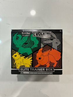 Sealed Pokémon Sword & Shield Evolving Skies Elite Trainer Box