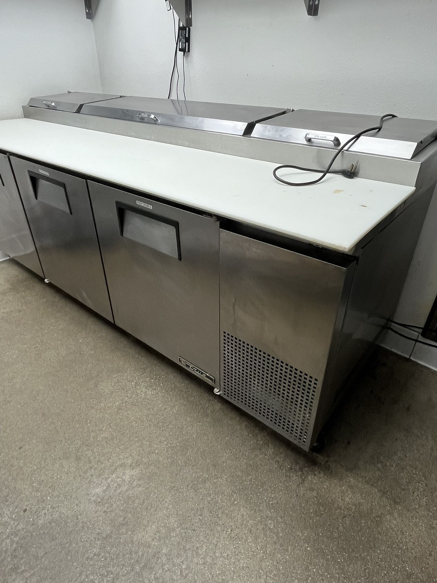 Restaurant Prepping Counter