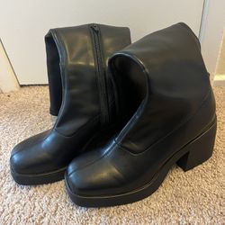 Black Women’s Tall Boots Size 8