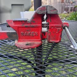 Bench Vise