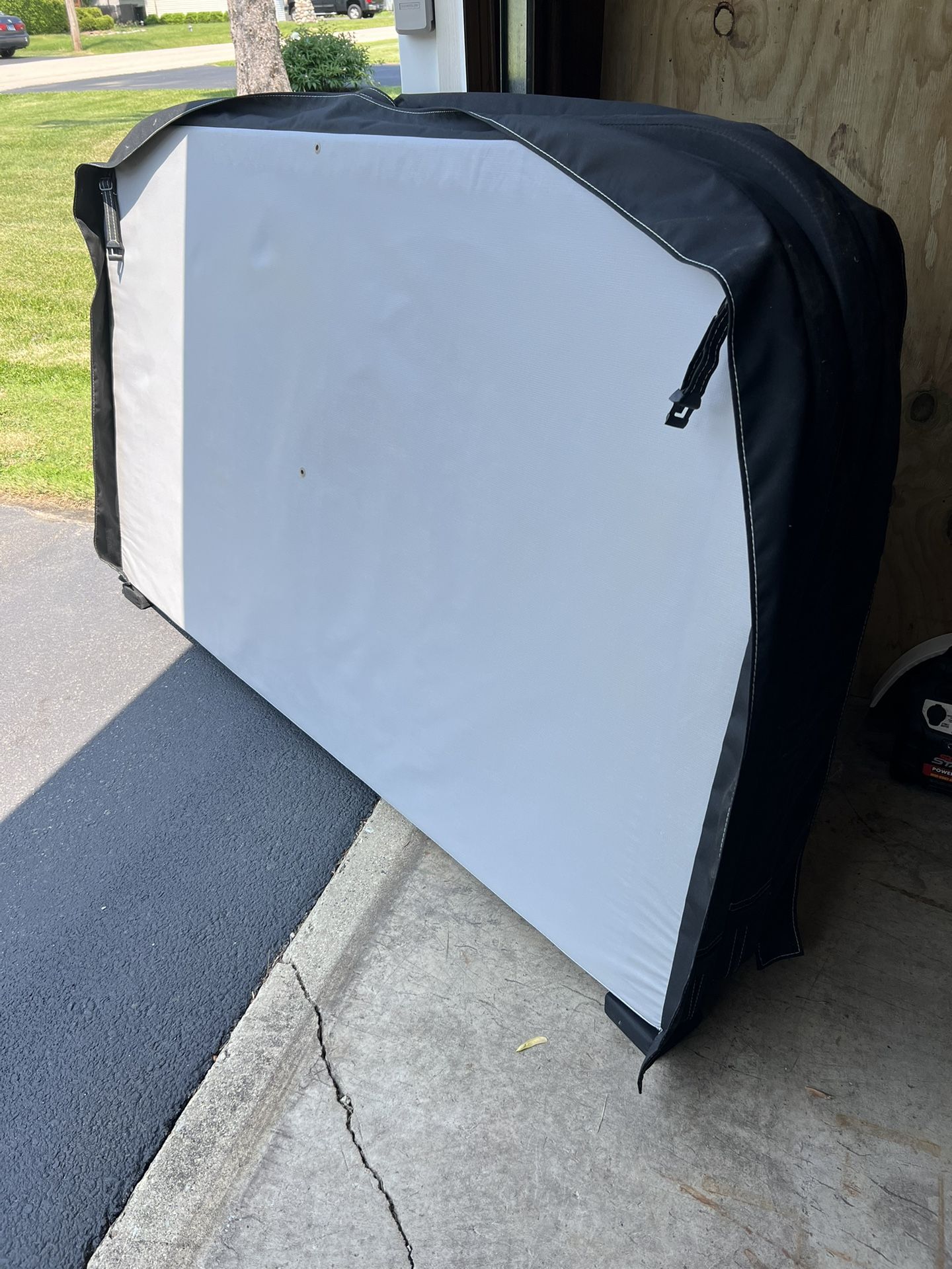 Hot Tub Cover Black 6’8” X 7’9”