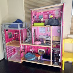 Kids Kraft Doll Playhouse