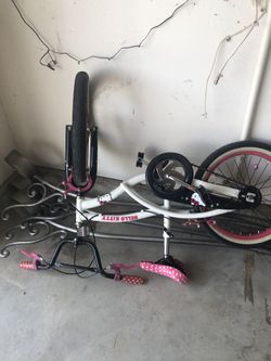 Hello kitty bike