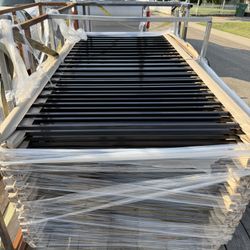 Iron Steel Fencing And Gate 