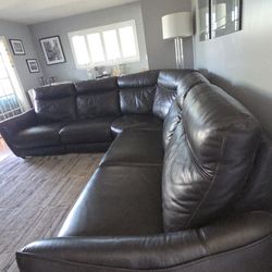 Leather sofa with 3 recliners