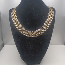 VTG Tri Gold Tone 7 Row Mesh Chain Necklace