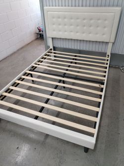 Queen size White Faux Leather Tufted Bed Frame