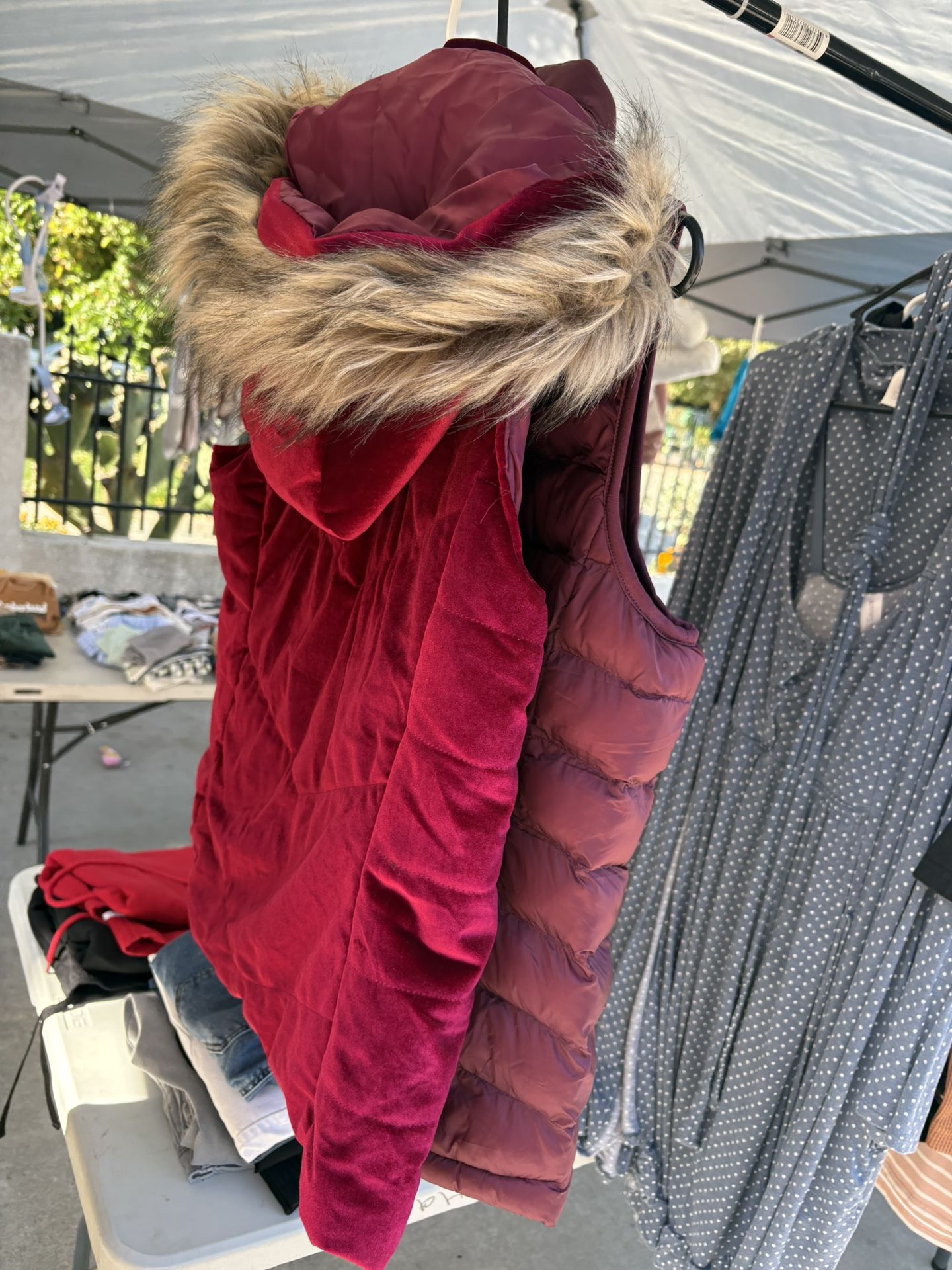 Women’s Sweaters/ Coats/ Jackets