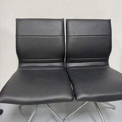Nova III Guest Chairs