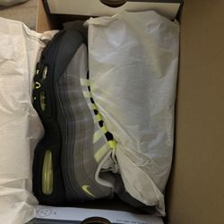 Air Max 95 Neon sz 8.5/9/10