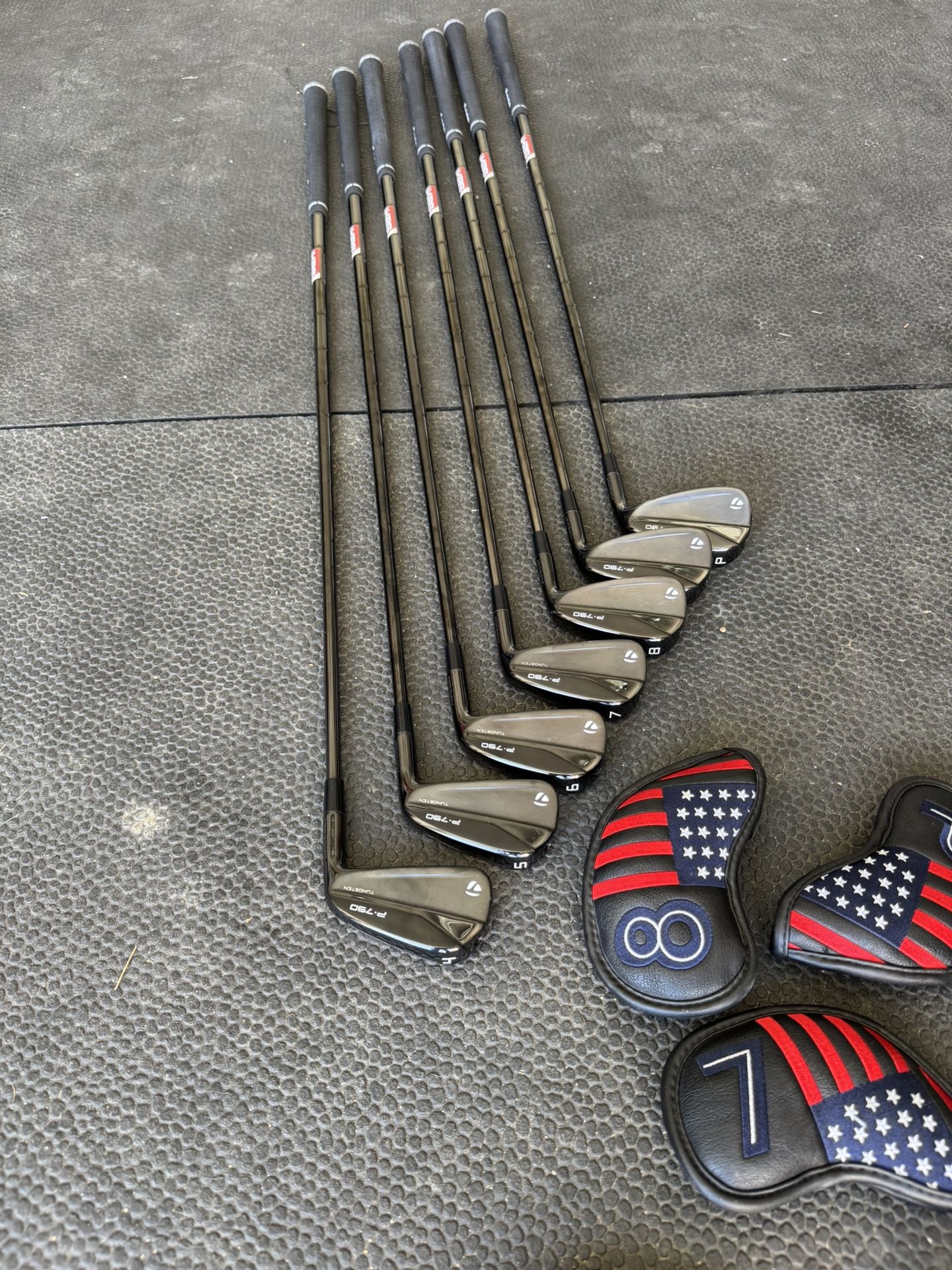 Taylormade P790 4-pw
