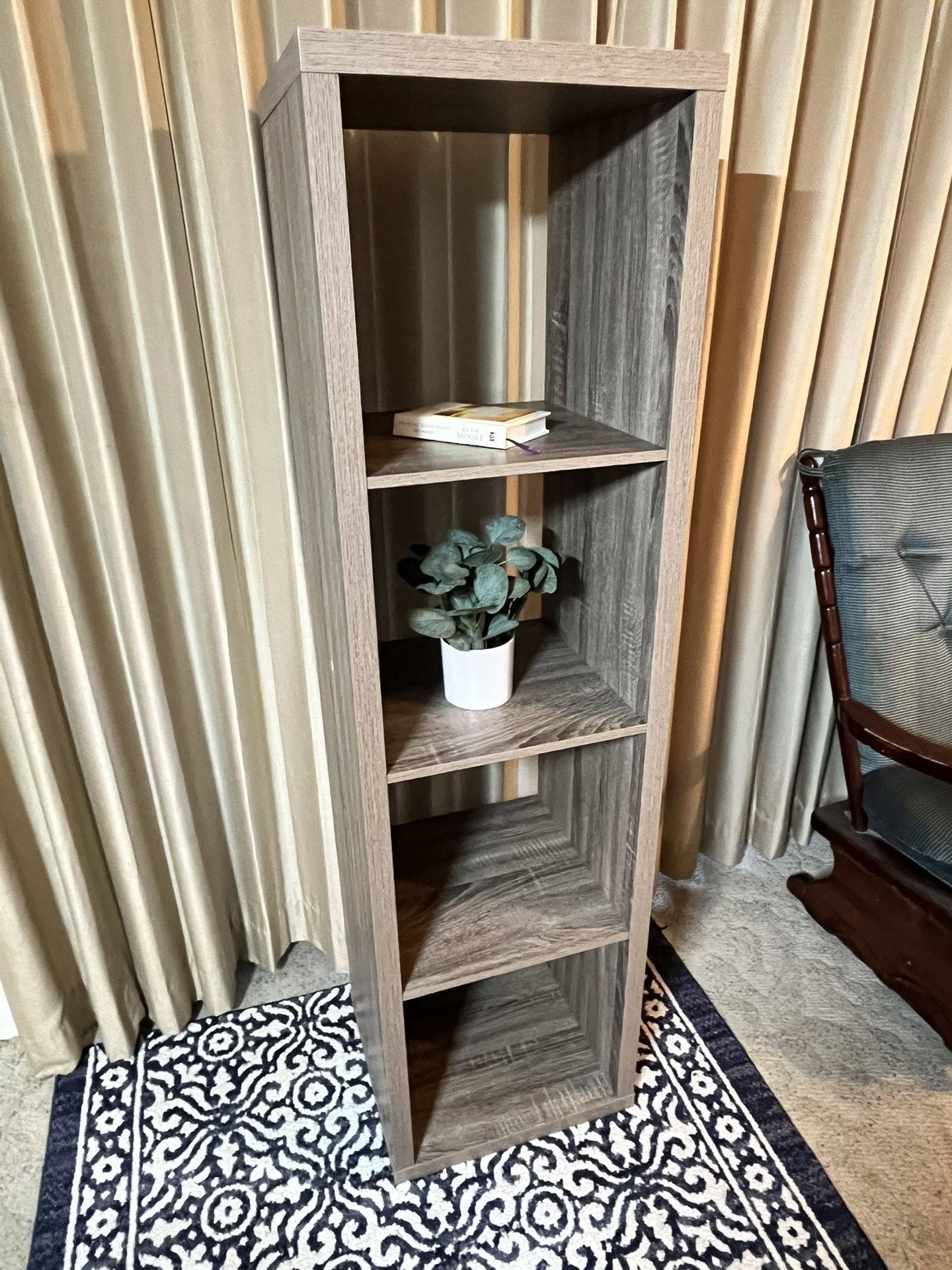 Brand New: 4 Cube Vertical Organizer Shelf.