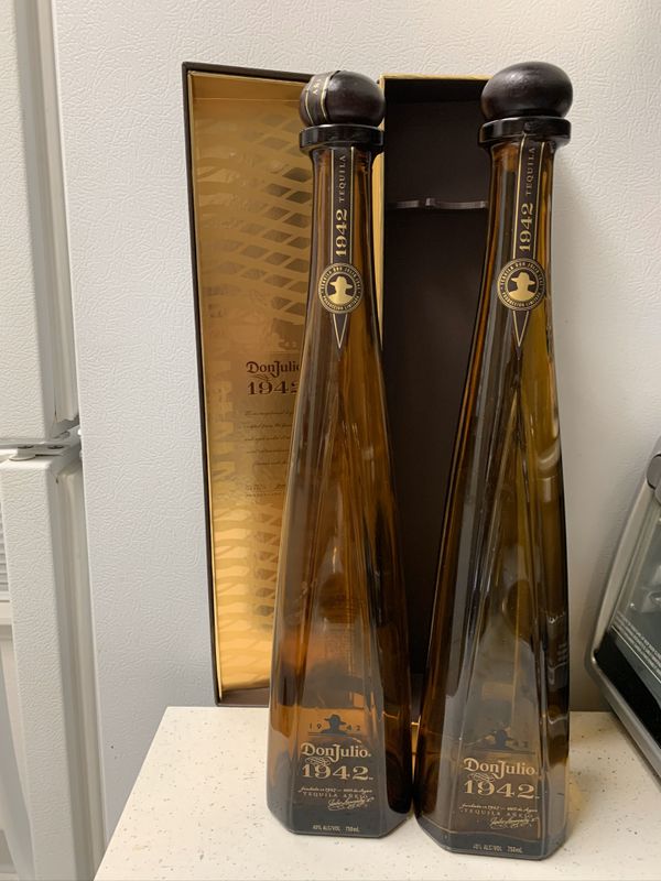 2 Empty Don Julio 1942 bottles w/ 1 box for Sale in Westland, MI OfferUp