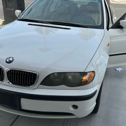 2005 BMW 3-Series Sedan