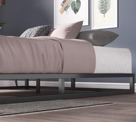 ZINUS Joseph 6 inch Metal Platform Bed Frame, Mattress Foundation, Wood Slat Support, No Box Spring Needed, Sturdy Steel Structure, Queen