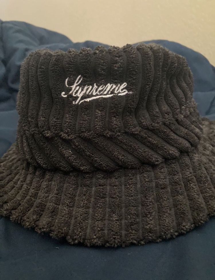 Supreme Hat