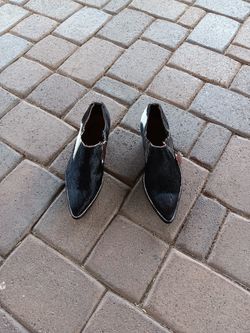 Cow Hair Shoes, Black with White . Size: 5 women's. New.