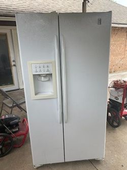 GE refrigerator works great