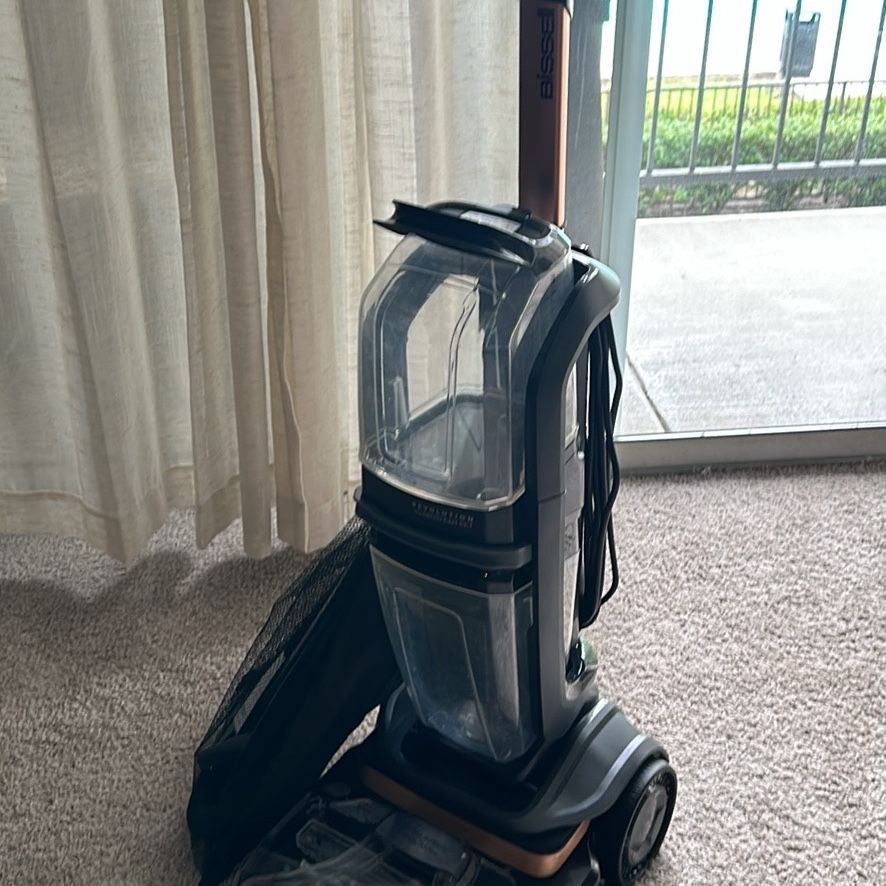 Carpet Deep Cleaner Bissell