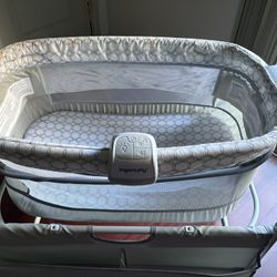 Ingenuity Dream And Glow Breathable Mesh Bedside Bassinet 