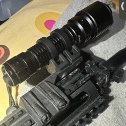 Feenix Flashlight With Firearm Mount