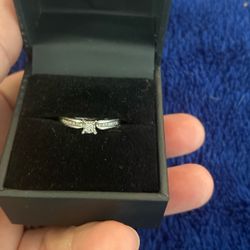 Ring.   Diamond.  Real. Diamonds  Size 7