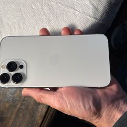 iPhone 13promax 256g. Unlocked/ Liberado