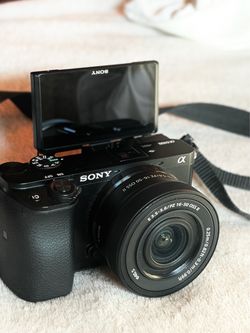 Sony - Alpha 6100 APS-C Mirrorless Camera 4K Video Camera with E PZ 16-50mm Lens - Black