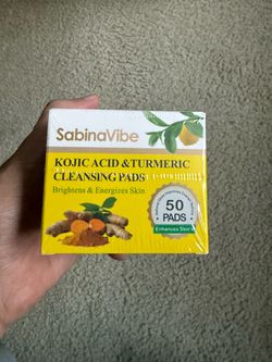 SabinaVibe Kojic Acid & Turmeric Cleansing Pads