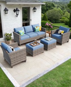 Patio furniture set outdoor new in the box