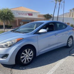 2012 Hyundai Elantra