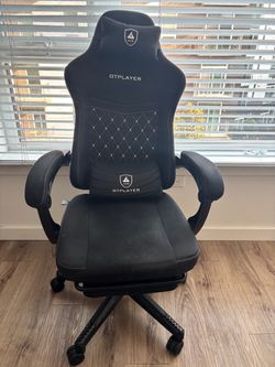 Gaming chair
