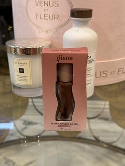 Gisou Honey Infused Hydrating Lip Oil 🤎