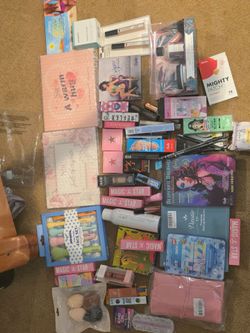Cosmetic bundles