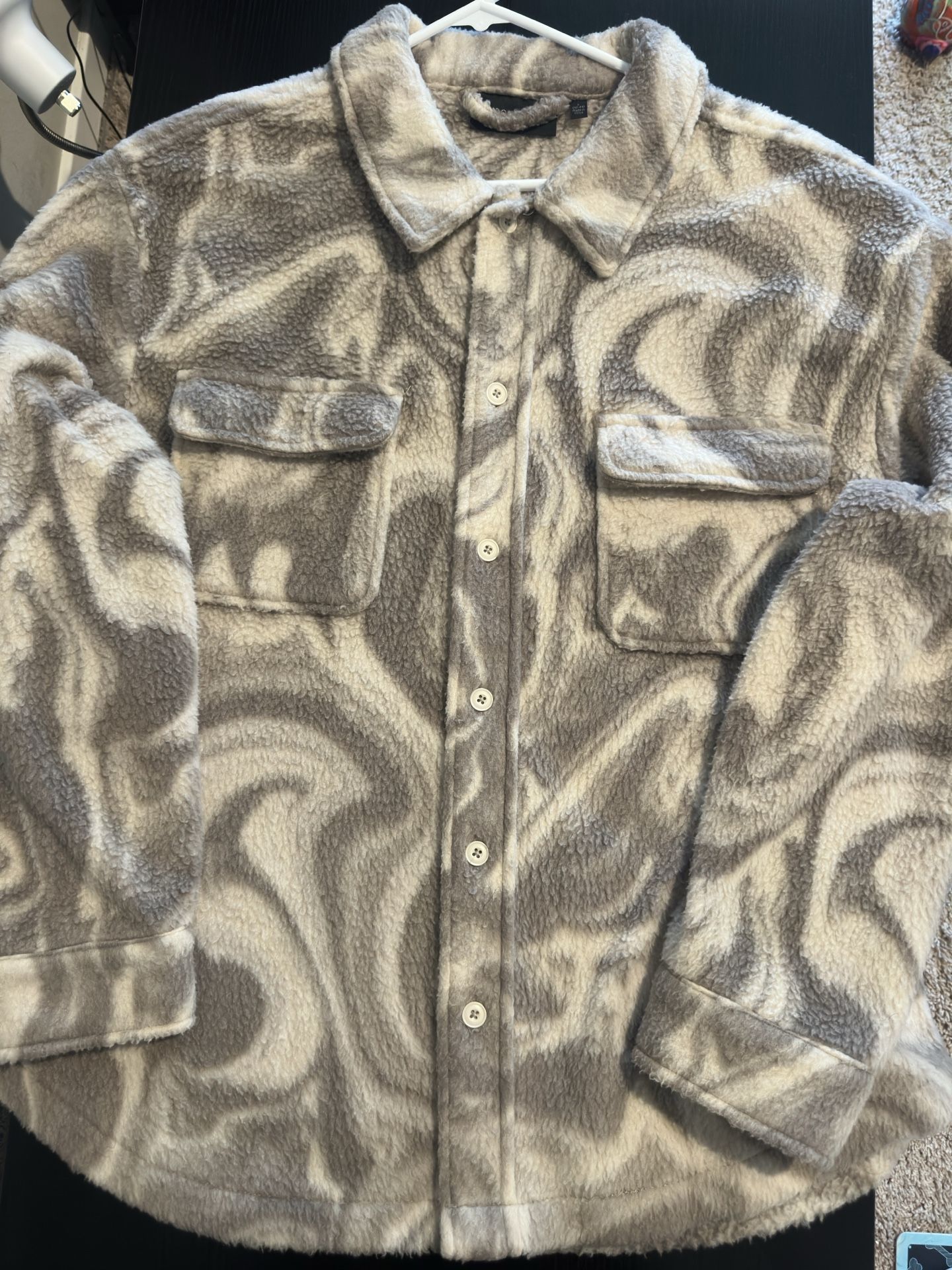 No Boundaries Men’s sherpa fleece marble Jacket Sweater Button Up