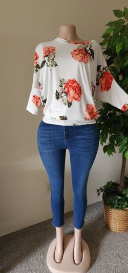 Nice Blouse, Size (S-M-L) 🌷$6