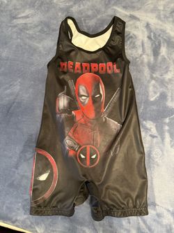 Men’s Deadpool One Piece Size L