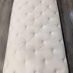 2 Full Size Box Springs With “Beautyrest Recharge Signature Select” Mattress 