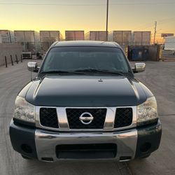 Nissan Titán 2004
