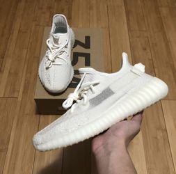 Yeezy 350 Bone