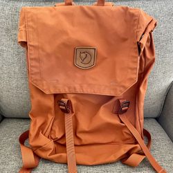 New Condition Fjallraven Foldsack No.1 Everyday Outdoor Backpack