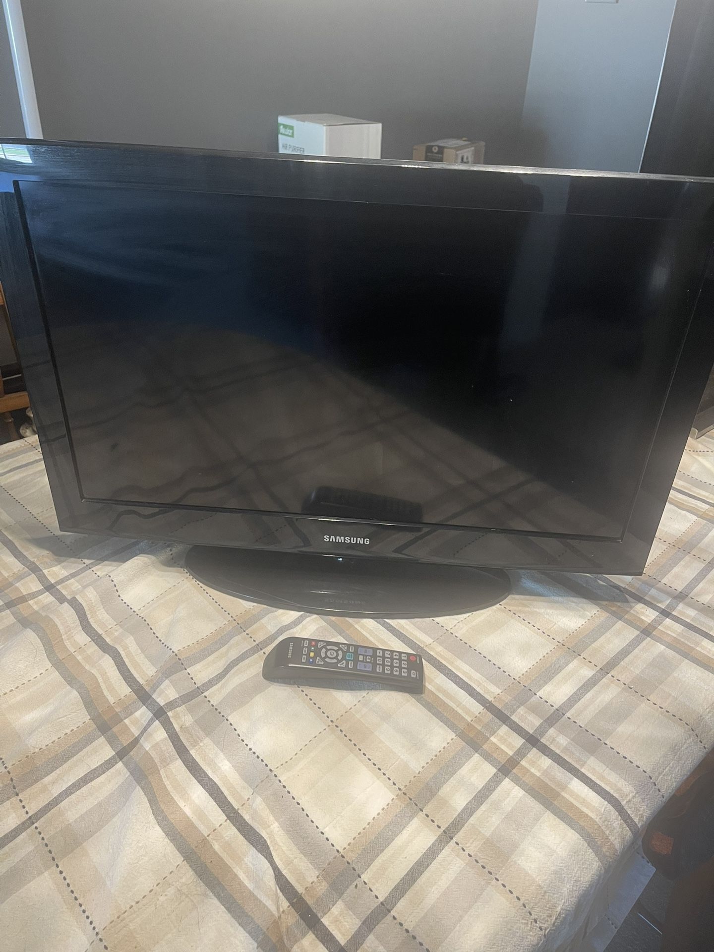 32” Samsung Tv