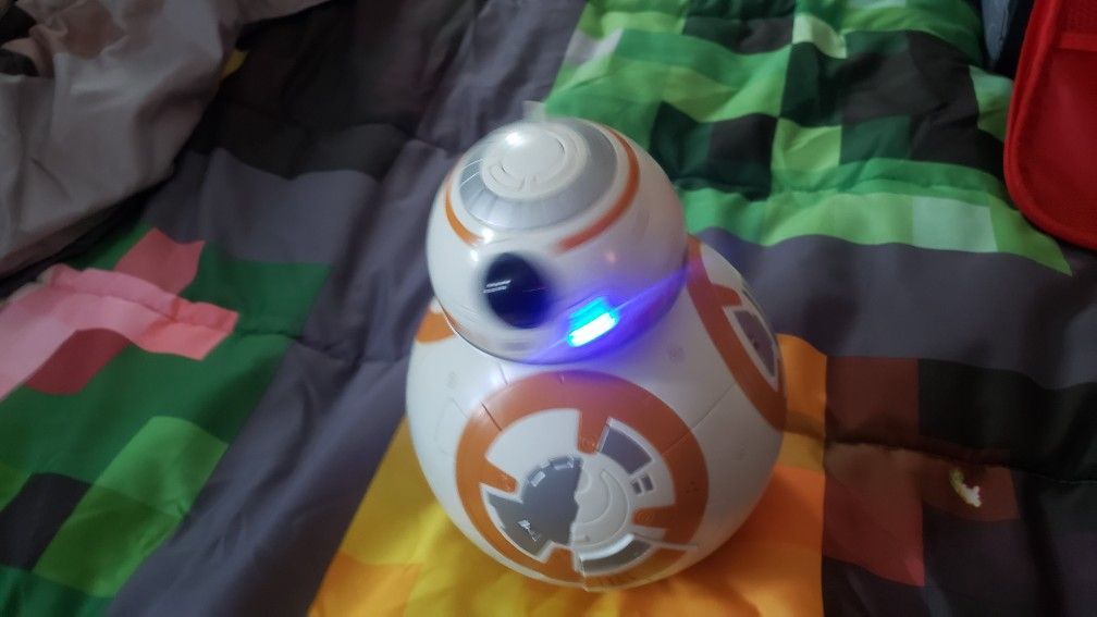 Disney Exclusive Rolling Star Wars Bb8